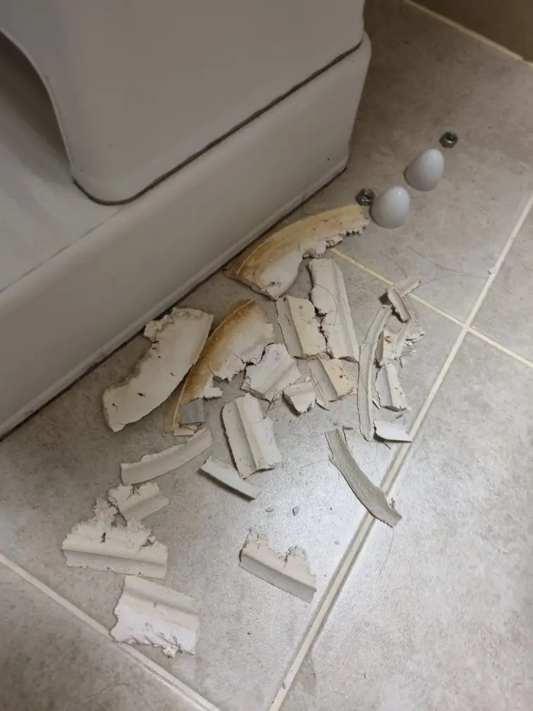 변기 흔들거림 4